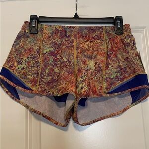 Lululemon Seawheeze Hotty Hot Multicolor Shorts, Sz 8, NWT